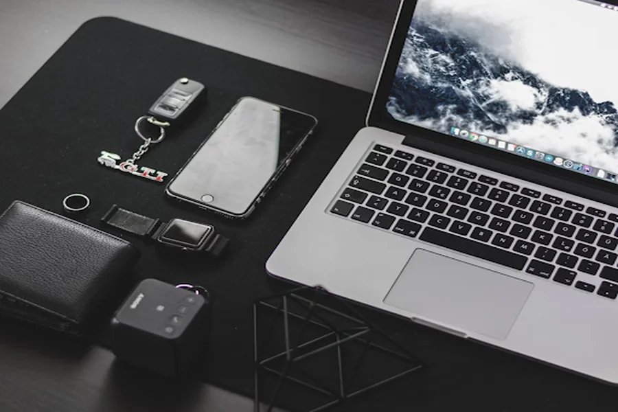 How to Keep Your Belongings Safe During International Travel